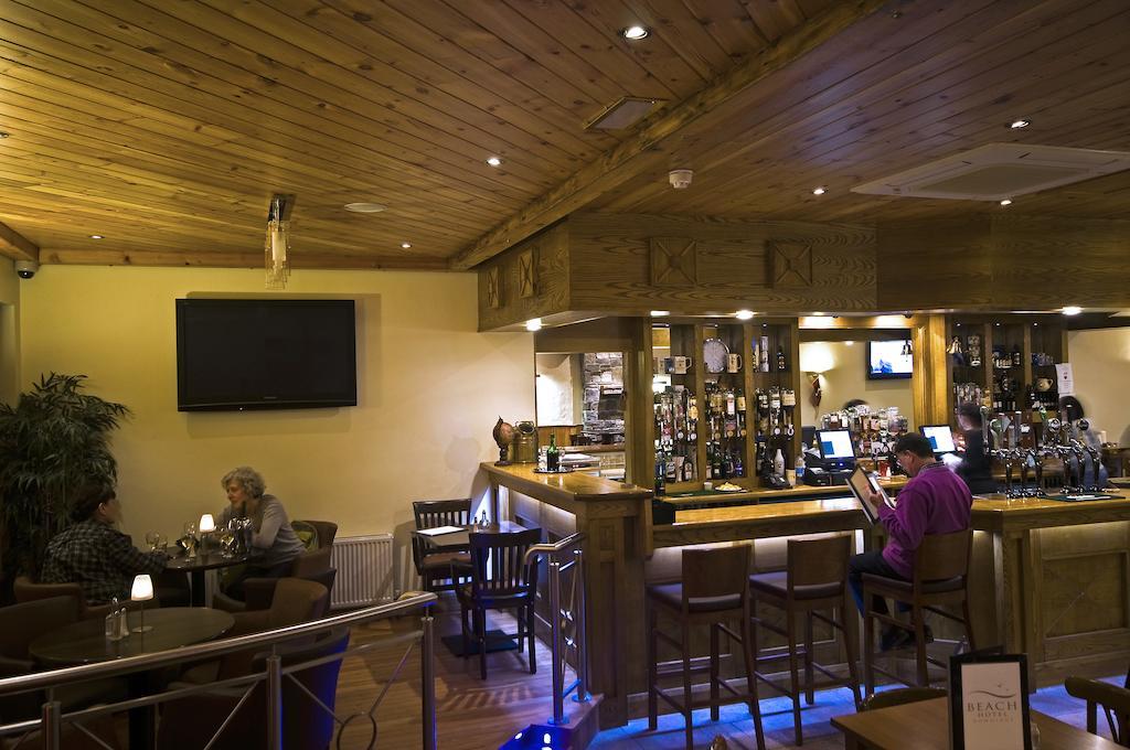 Beach Hotel & Restaurant Downings Room photo